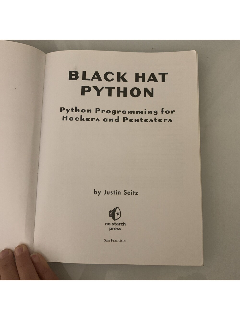 Black Hat Python: Python Programming for Hackers and Pentesters - VERY GOOD - Picture 2 of 3